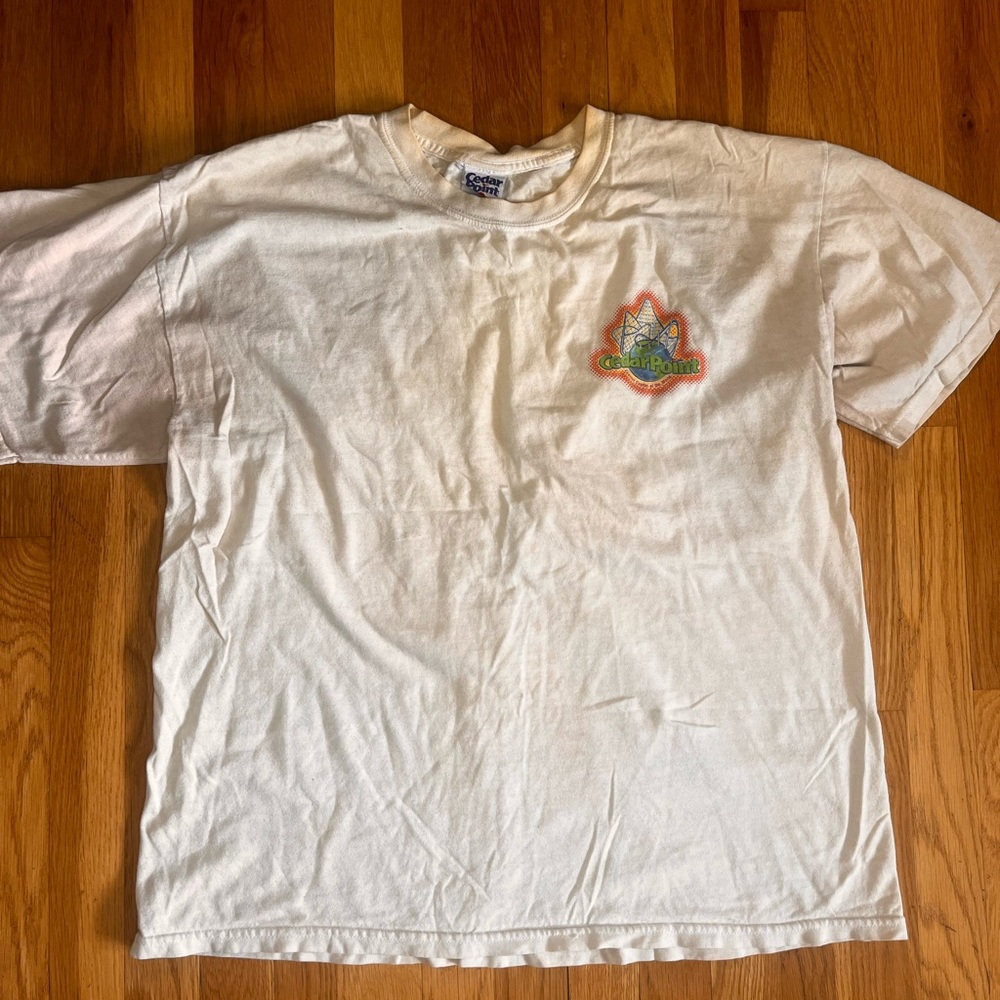 Men’s vintage worn White Graphic T-Shirt